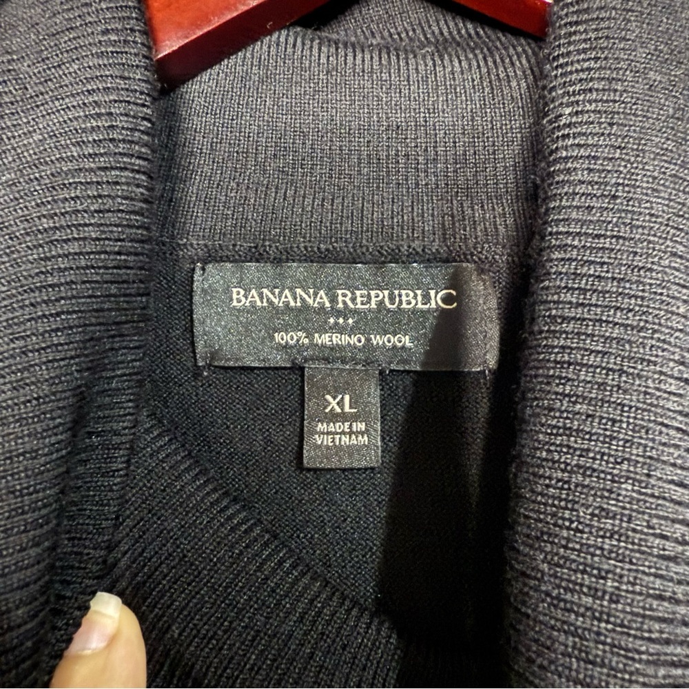 Banana Republic Black Merino Wool Turtleneck - Picture 4 of 4